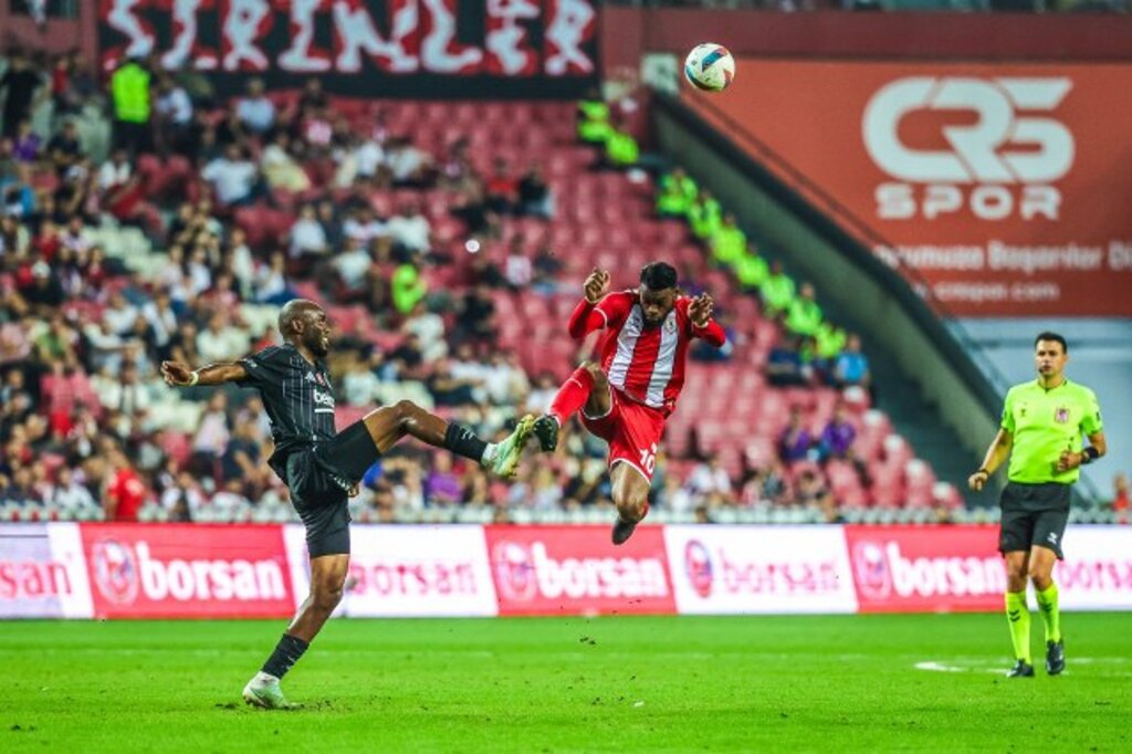 Samsunspor Beşiktaş maçı 19 Mayıs Stadından muhteşem fotoğraflar