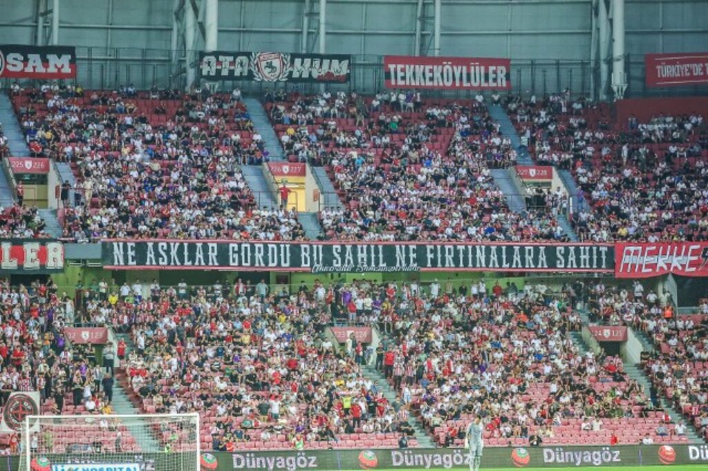 Samsunspor Beşiktaş maçı 19 Mayıs Stadından muhteşem fotoğraflar