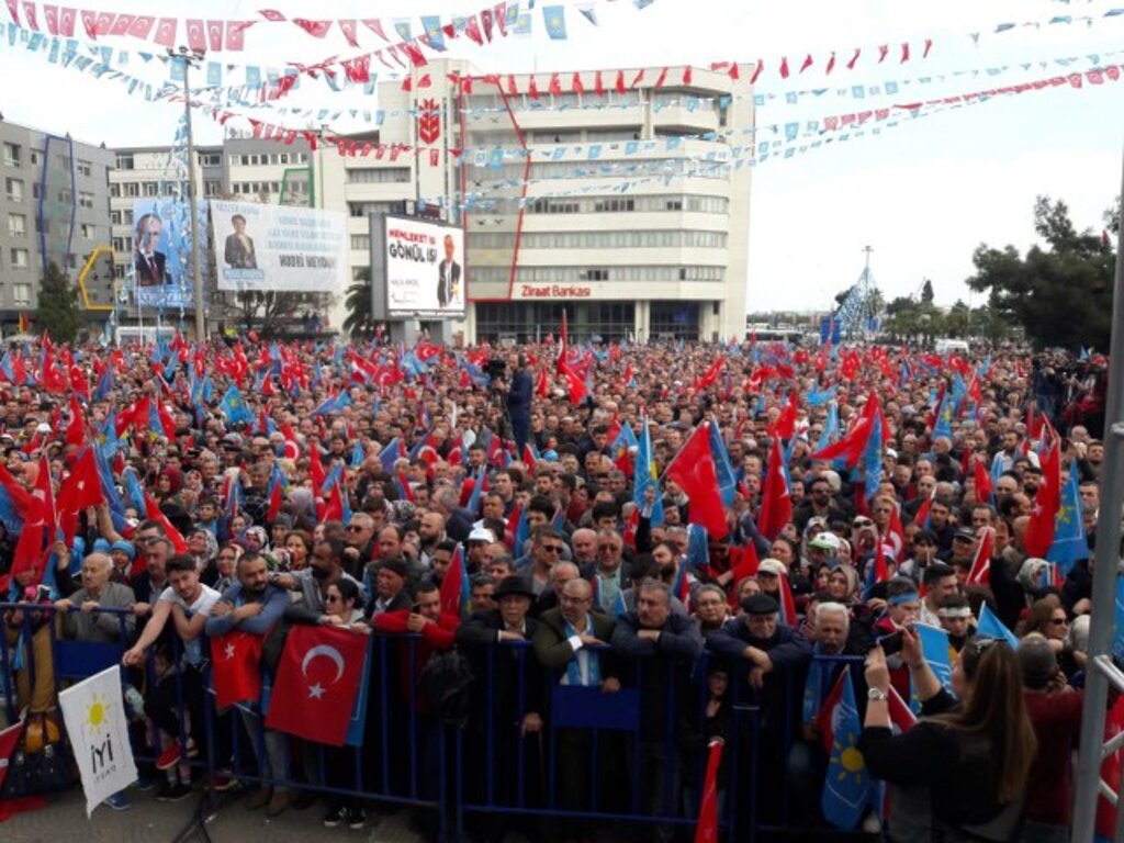 Meral Akşener'in Samsun mitinginden fotoğraflar