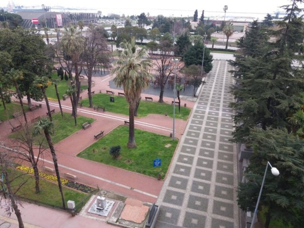 Samsun'da KoronaVirüs nedeniyle cadde ve yollar bomboş