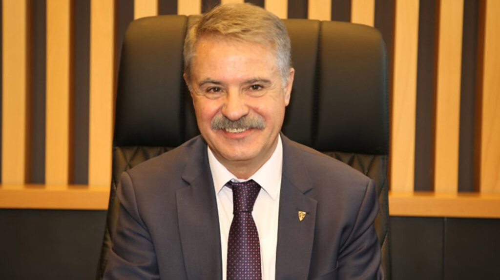 Cemil Deveci'den duygusal Ramazan Bayramı mesajı