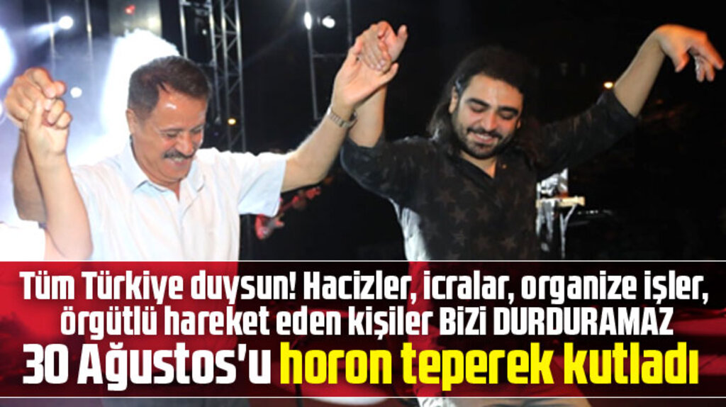 Atakum Belediyesi Zafer Bayramını Selçuk Balcı ve İsmail Altunsaray konseri ile kutladı