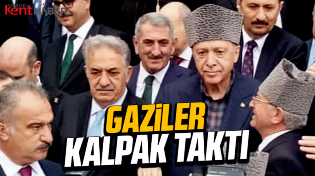 Samsun'a gelen Cumhurbaşkanı Erdoğan'a muharip gaziler kalpak taktı