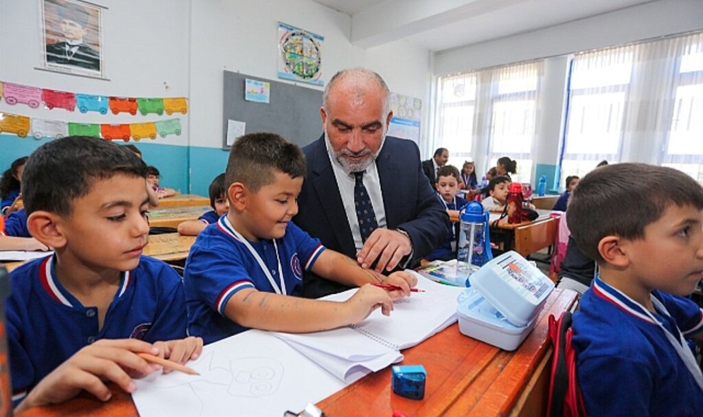Samsun Canik Belediyesi'nden öğrencilere yarıyıl karne hediyesi