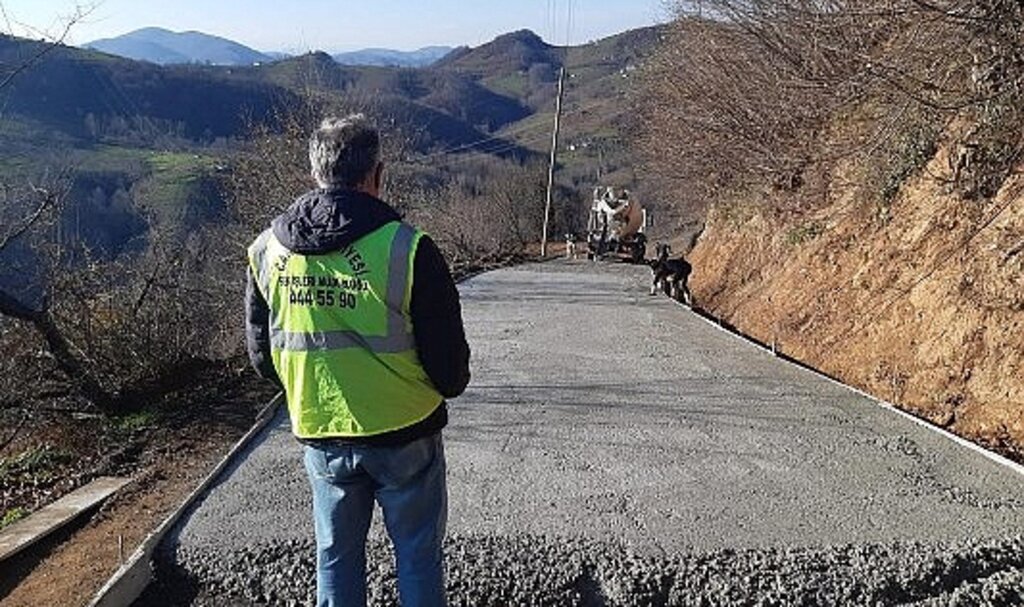 Samsun'da Canik Belediyesi yol çalışmalarına hızla devam ediyor