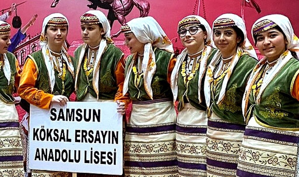 Samsun'da Okullararası Halk Oyunları yarışmasının birincileri belli oldu 