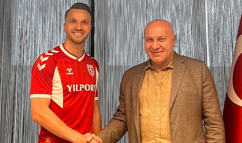 Okan Kocuk Samsunspor ile 3 yıllık anlaşmaya imza attı