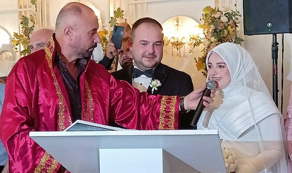 Samsun'de eski İlkadım Belediye Başkanı Erdoğan Tok kızını evlendirdi