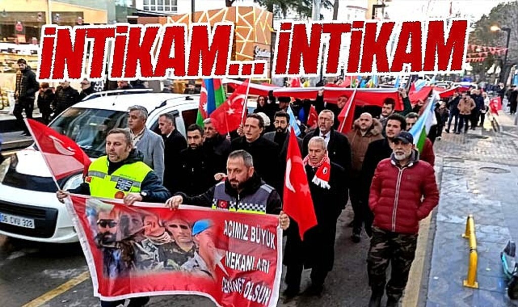 Samsun'da 12 şehit için yapılan yürüyüşte intikam sloganları atıldı
