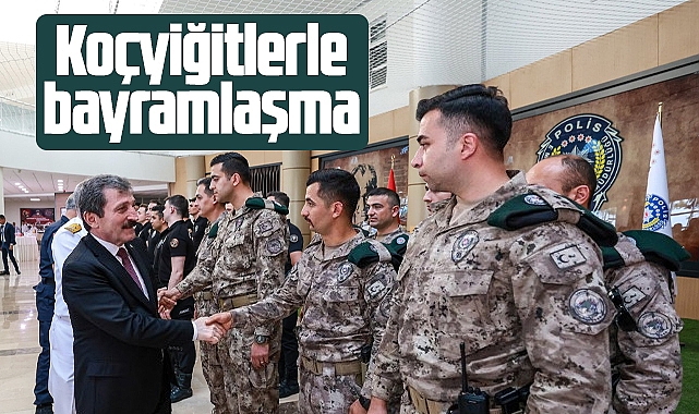 Samsun Valisi Tavlı Kurban Bayramında emniyet mensupları ile bayramlaştı