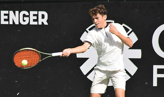 Samsun'da Kuzey Kerem Bayrak 16 yaş Tenis Milli takım kadrosuna seçildi