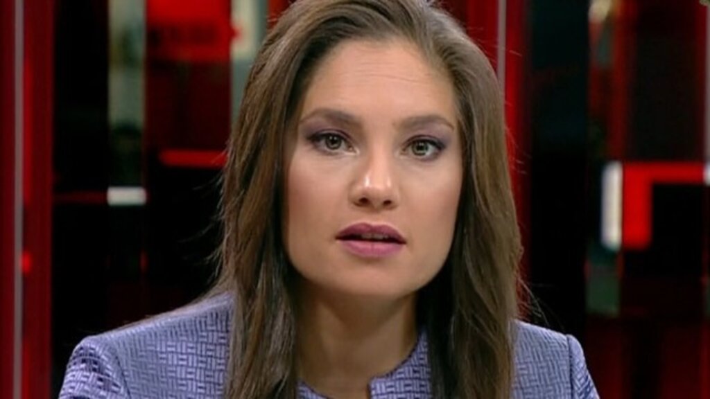 CNN Türk Nevşin Mengü'yü yayından çekme kararı aldı