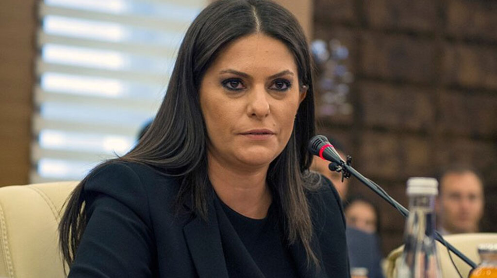 Sarıeroğlu'dan 4C'den 4B'ye geçeceklerin maaşına yüzde 10 zam müjdesi