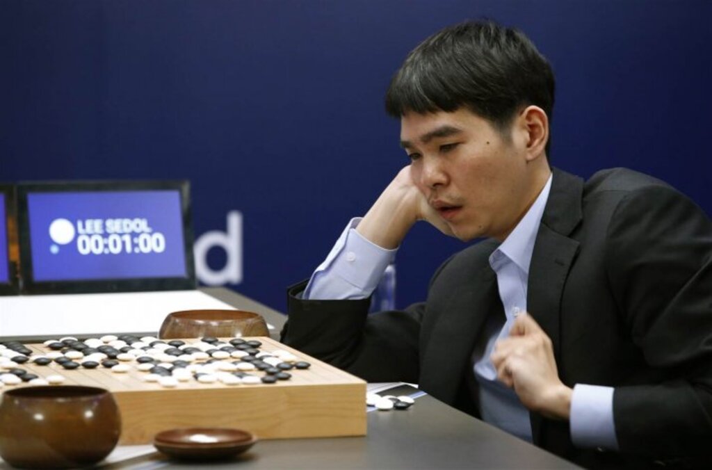 Yapay zeka AlphaGo Çin'li şampiyonu yendi