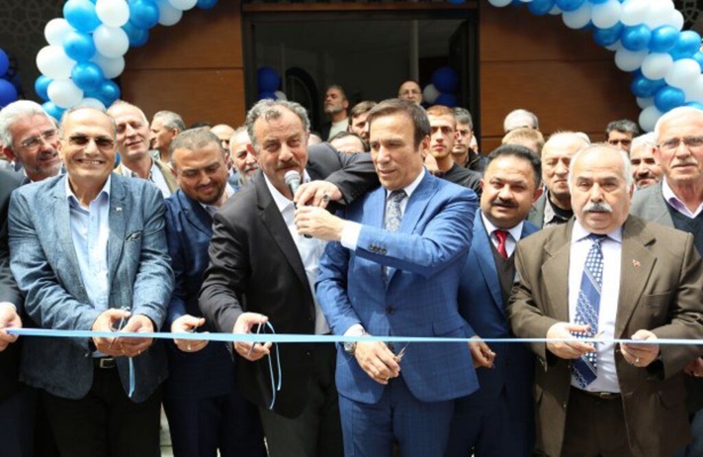 Samsun'un Canik ilçesinde GOP Merkez Cami yenilenerek hizmete girdi