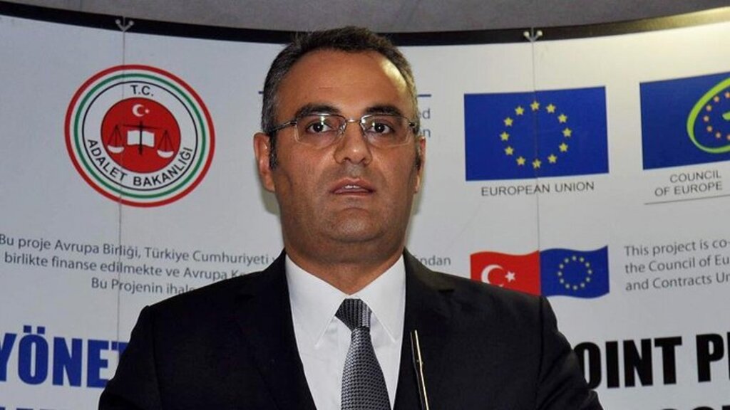 Başbakanlık Müşaviri FETÖ üyesi olmaktan gözaltına alındı