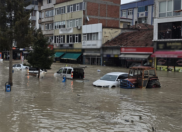 Havza'daki sel ilgili TMMOB'dan açıklama! Doğa değil, tedbirsizlik taştı!